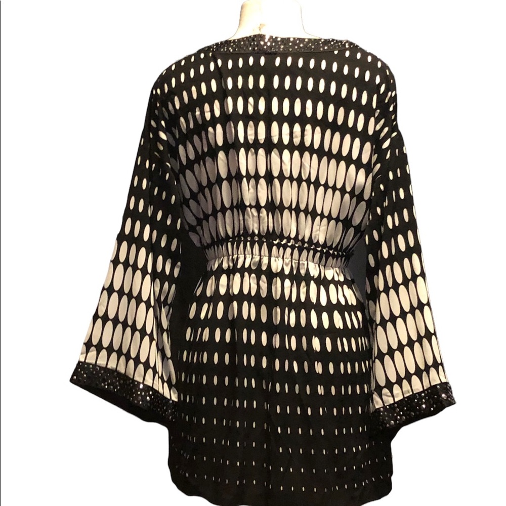 ST JOHN Blouse 
92% Silk & 8% Spandex Size S - Picture 3 of 10